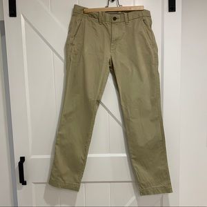 Men Gap Slim Fit light khakis